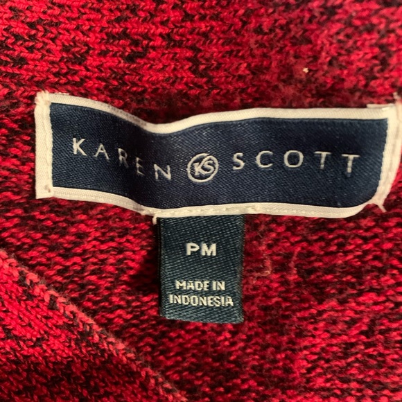 LOVELY BURGUNDY KAREN SCOTT SWEATER, WITH GOLD HARDWARE. - Picture 6 of 7